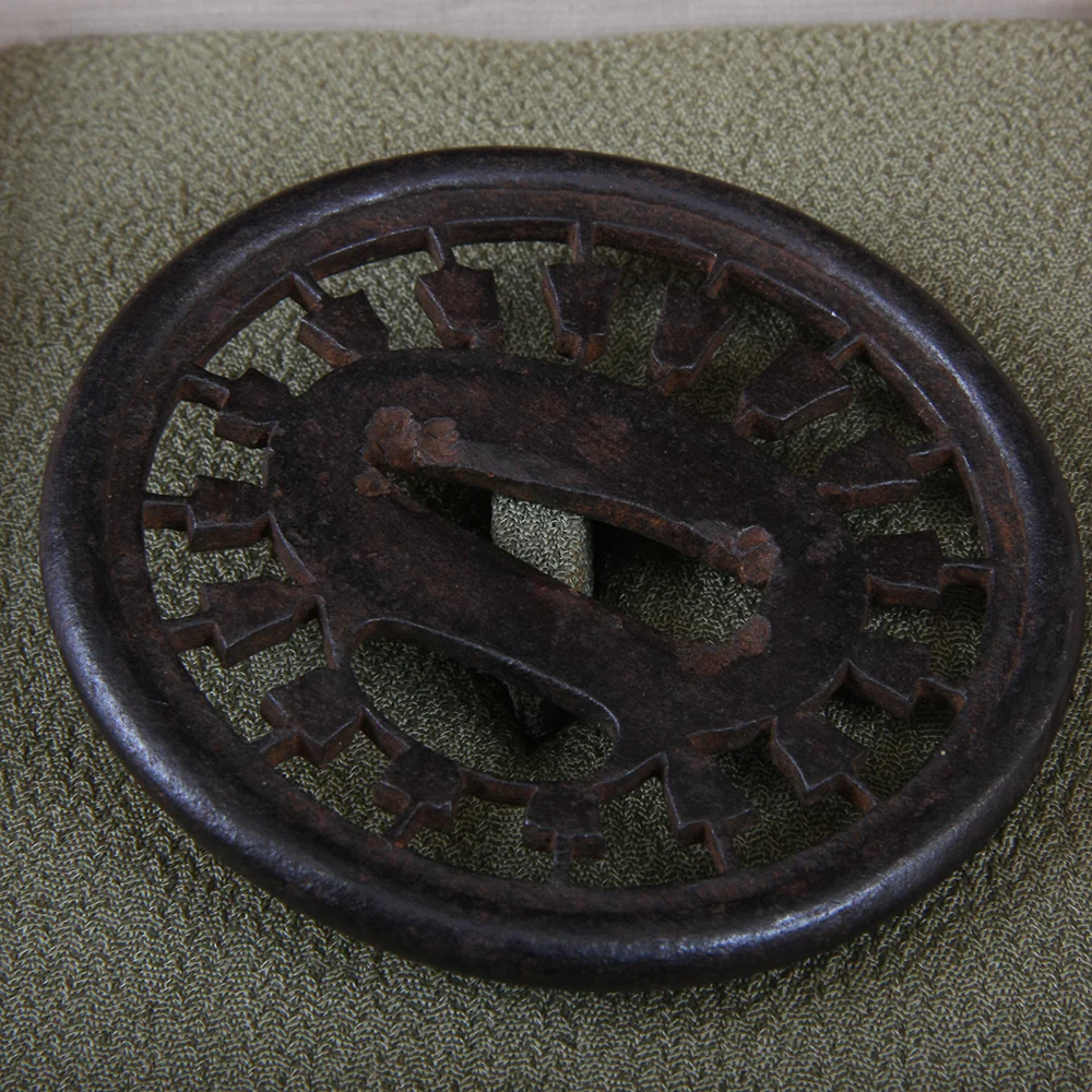 Antique Tsuba - Wheel of Arrows - Image 3