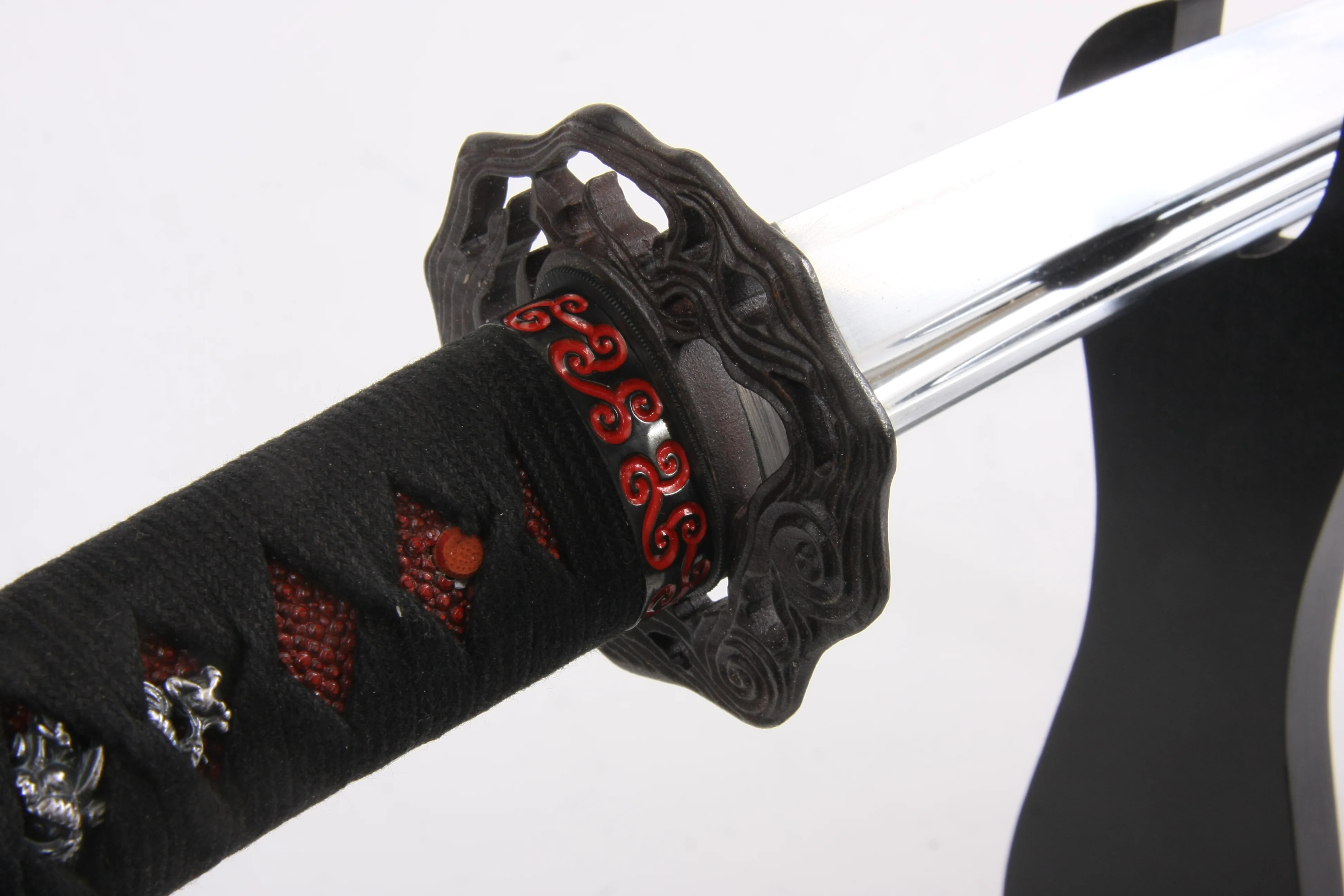 In-Stock Suzaku: Mikazuki Munechika Un'en Koshirae - Image 5
