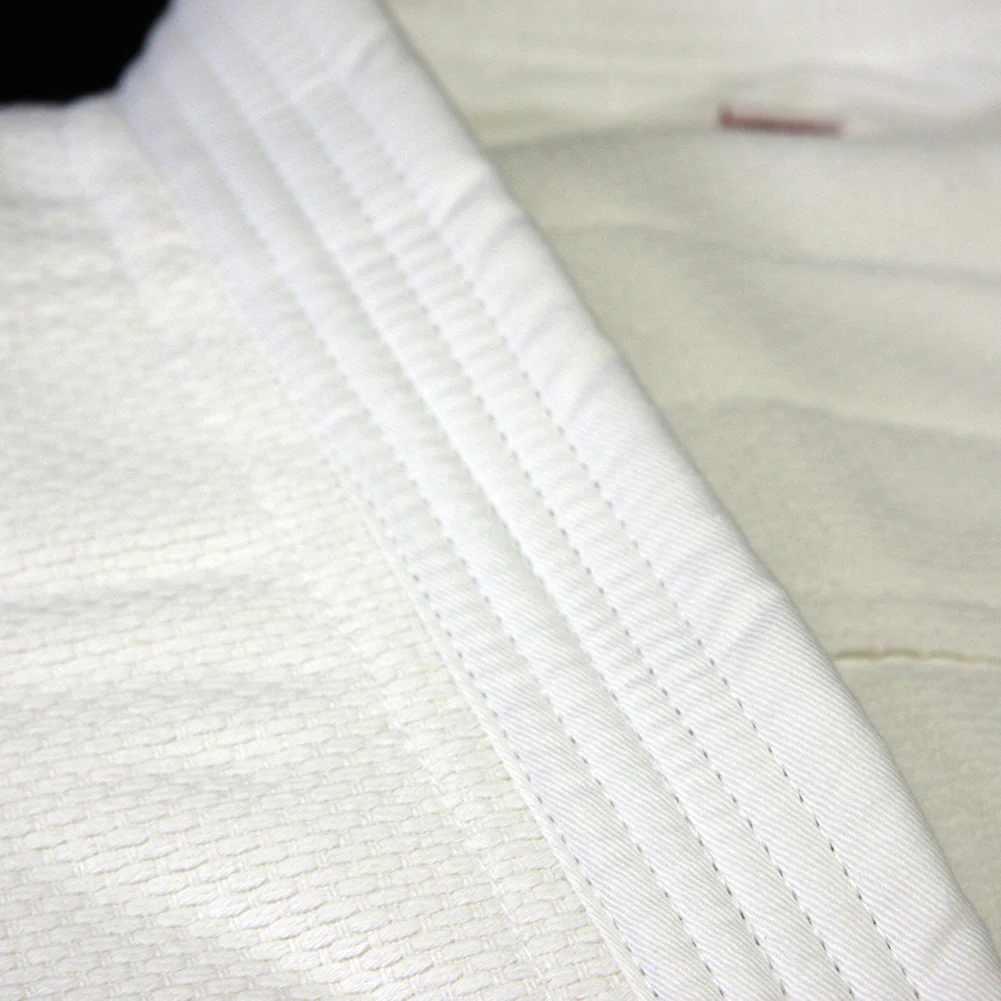 Mitsuboshi J-210 Judo Uniform Set and Belt - Image 5